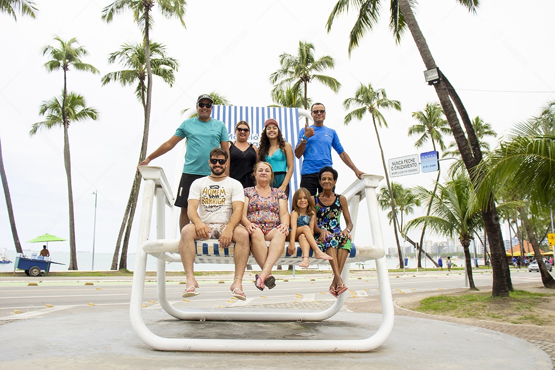 Lugares turístico sobre beira praia