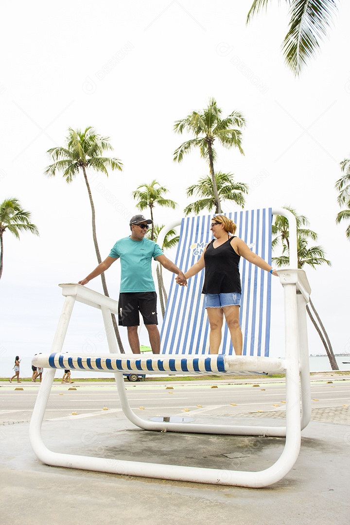 Lugares turístico sobre beira praia