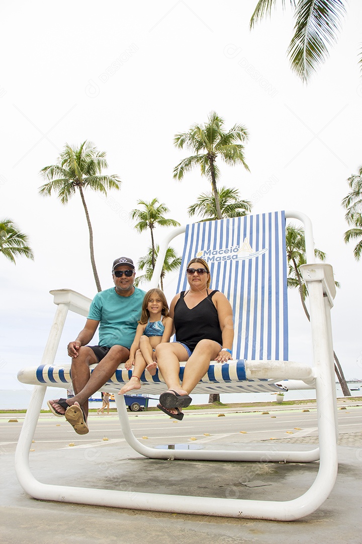 Lugares turístico sobre beira praia