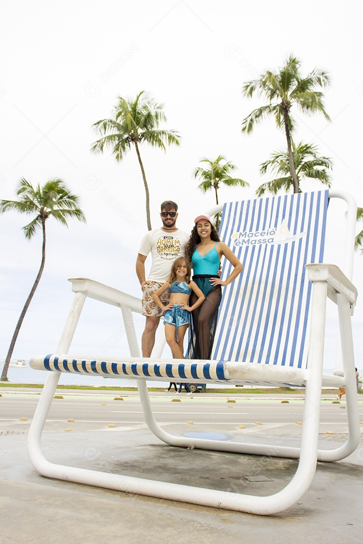 Lugares turístico sobre beira praia