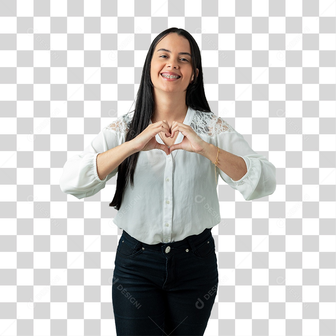 Mulher com Camisa Branca Sorrindo PNG Transparente