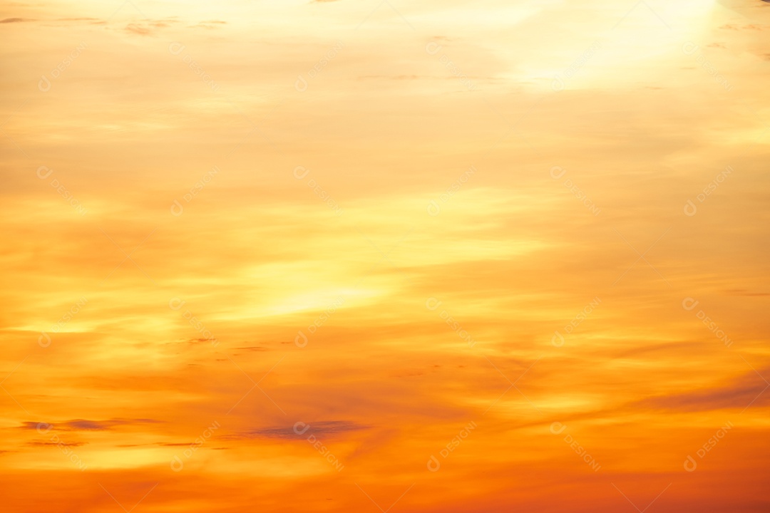 Fundo abstrato de céu laranjado
