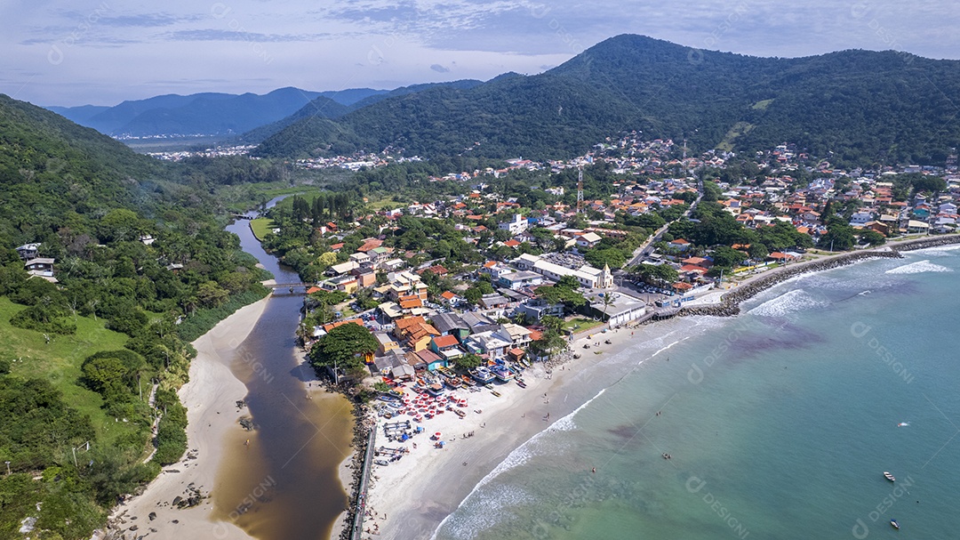 Vista maravilhosa da cidade beira mar