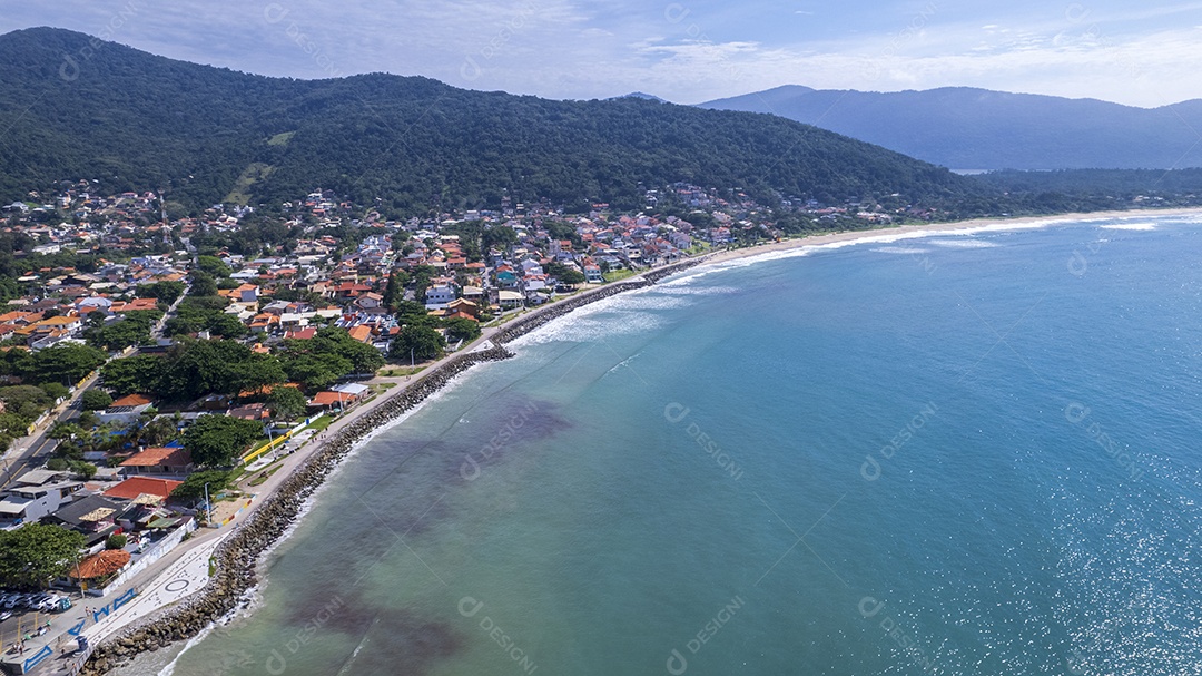 Linda vista de uma praia maravilhosa