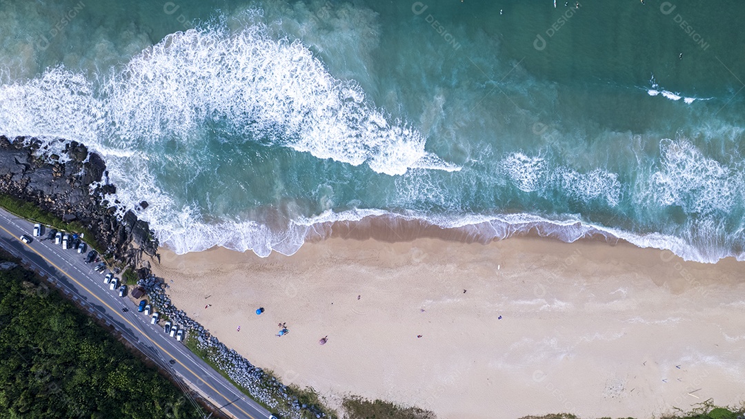 Praia do caldeirão no mirantes das pedras