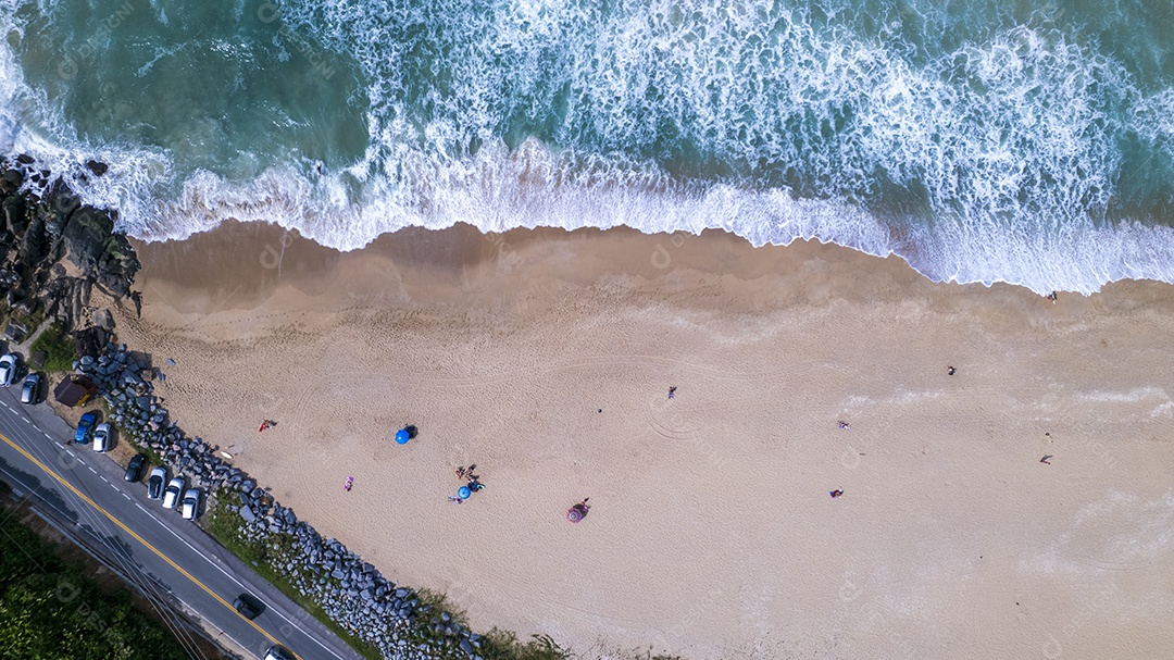 Praia linda do Caldeirão no mirantes das pedras