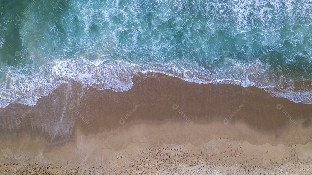 Mar perfeito da praia do Caldeirão