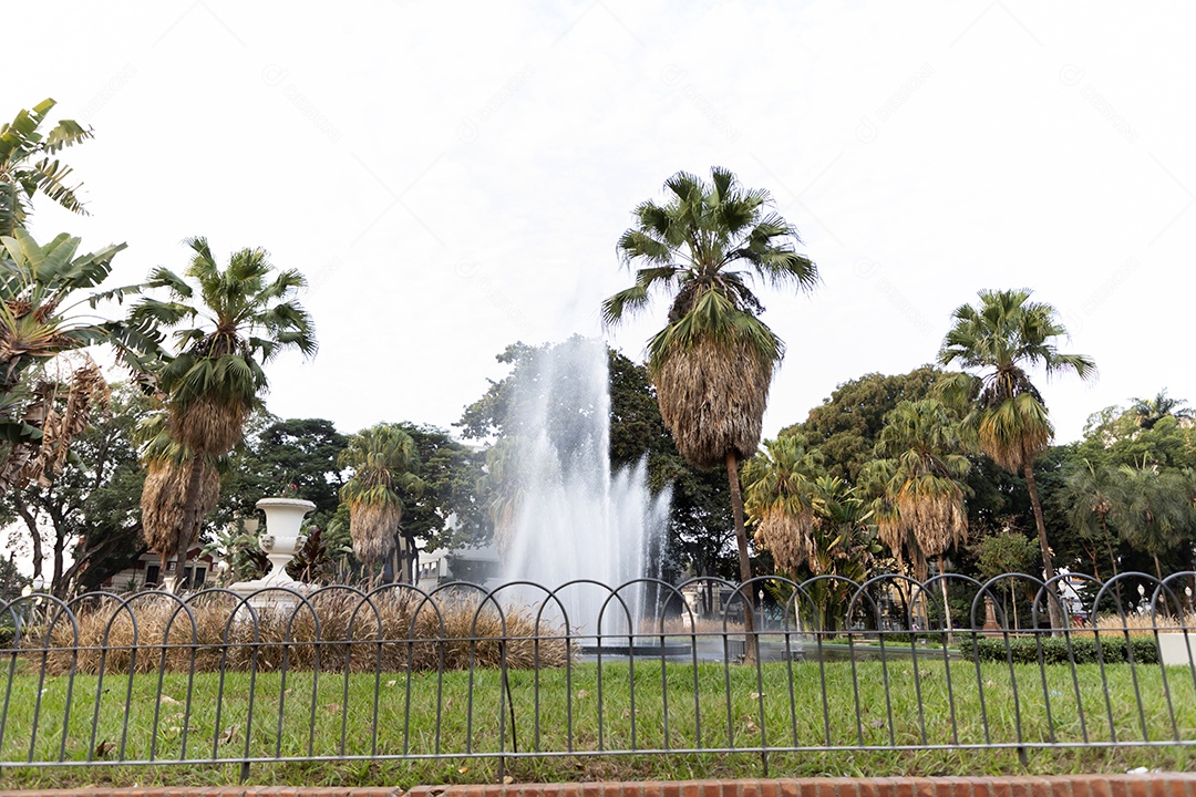 Fonte de água na praça XV de Novembro em Ribeirão Preto