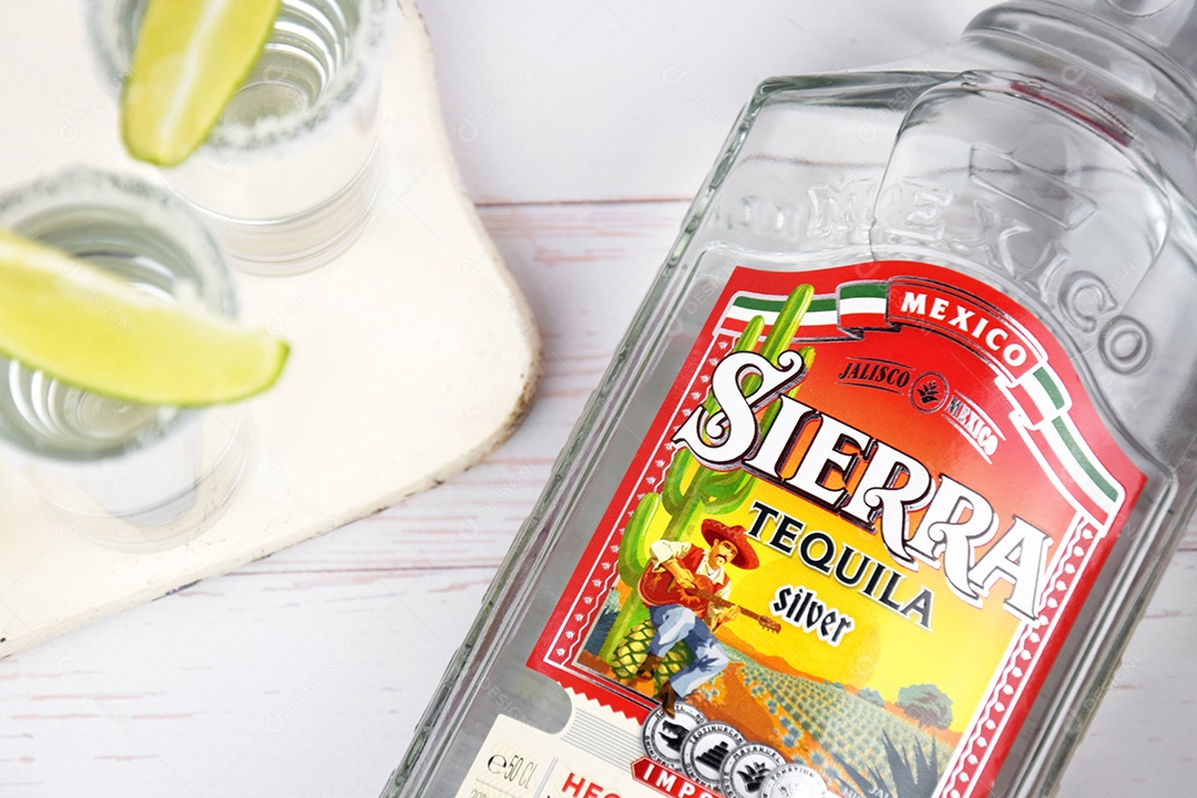 Garrafa de tequila Sierra