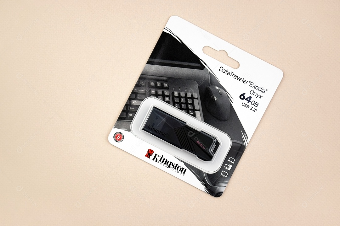 Pen drive preto novo