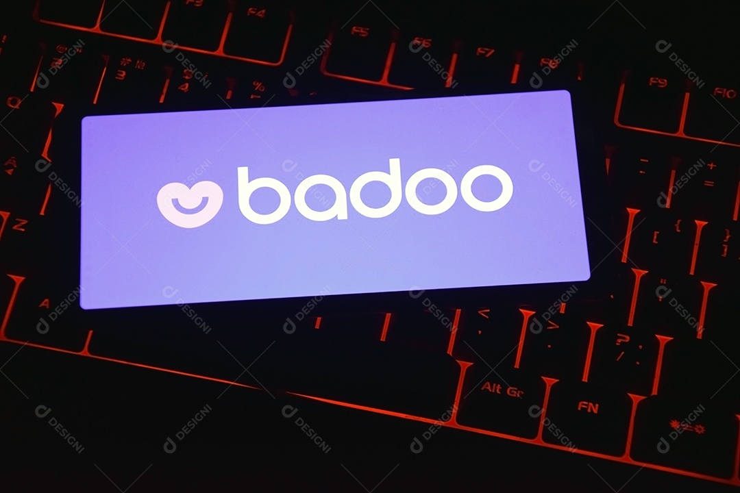 Aplicativo de encontros badoo