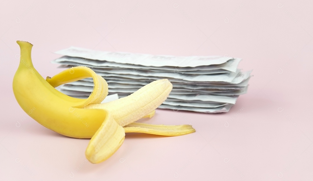 Banana e preservativos