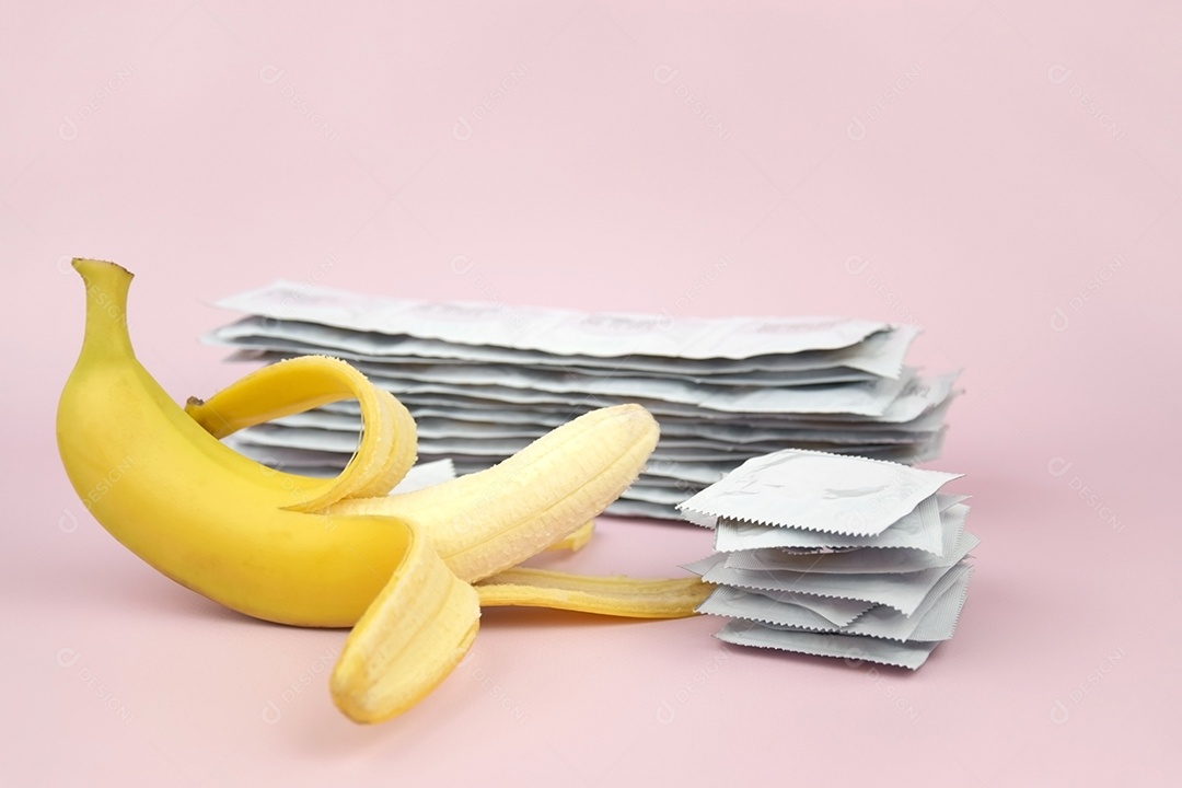 Bananas e preservativos