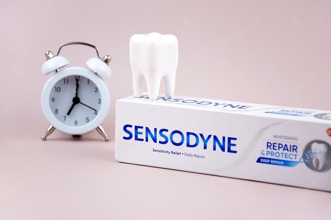 Relógio caixa de pasta de dente