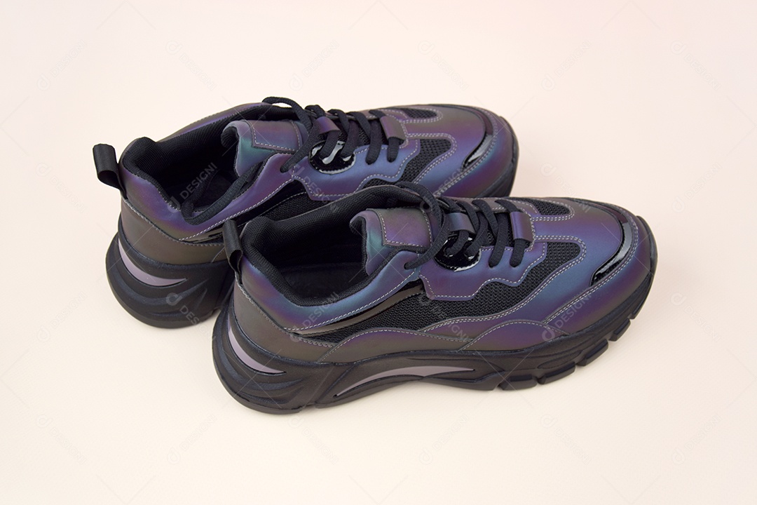 Par de tênis sneaker lindo