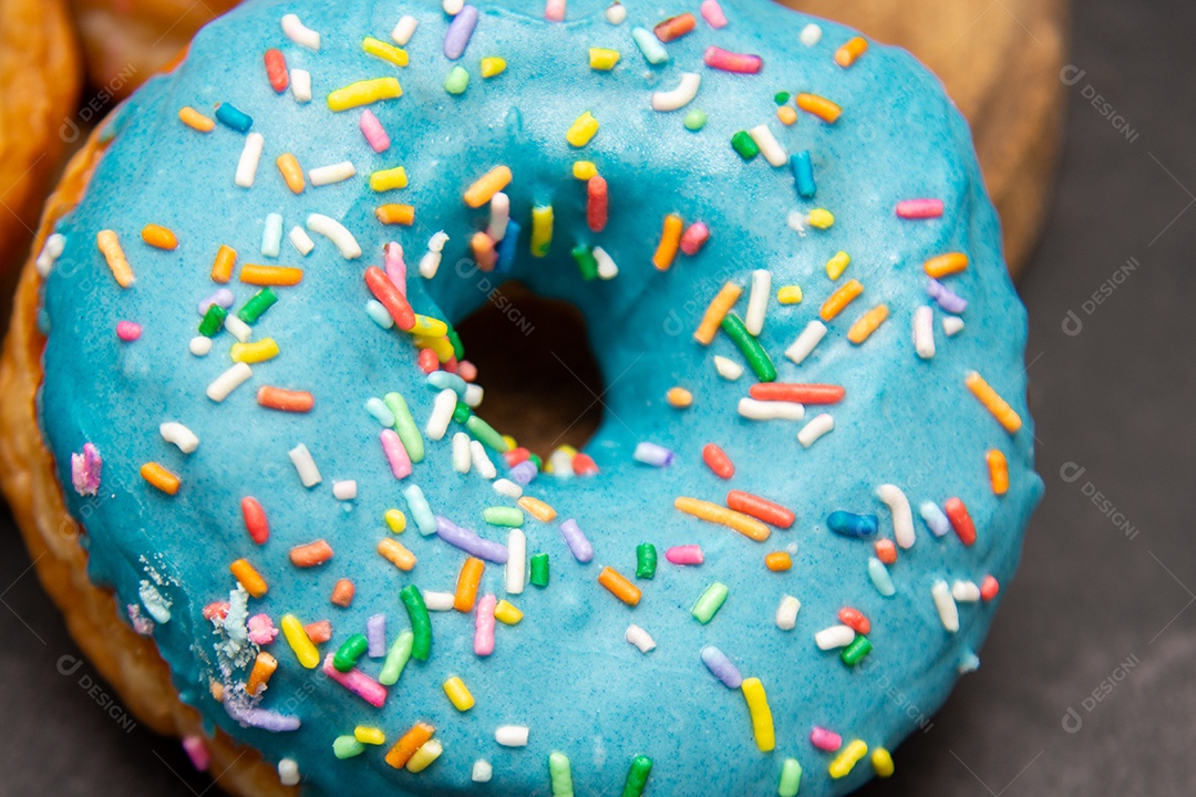 Donuts de cobertura blue com confetes