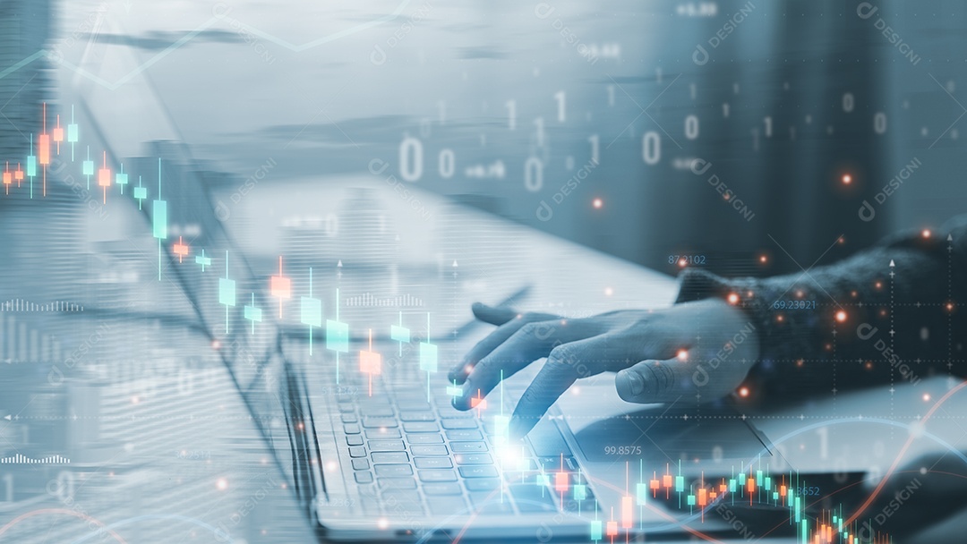 Empresário analisando dados financeiros do gráfico de crescimento econômico