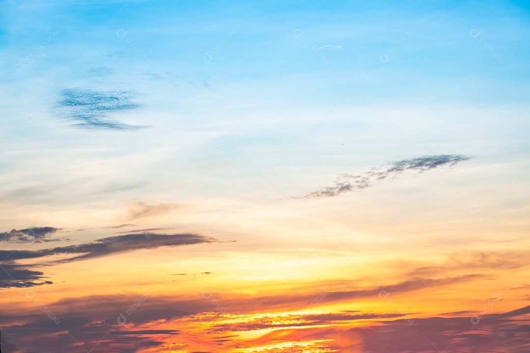 Céu lindo ao entardecer
