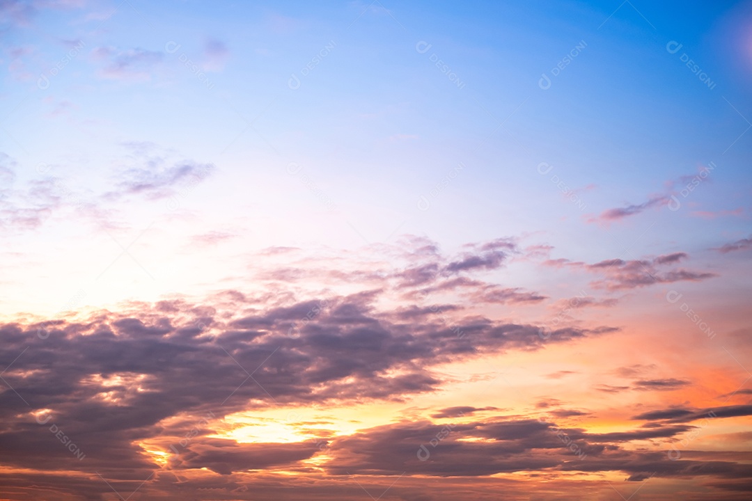 Céu lindo ao entardecer