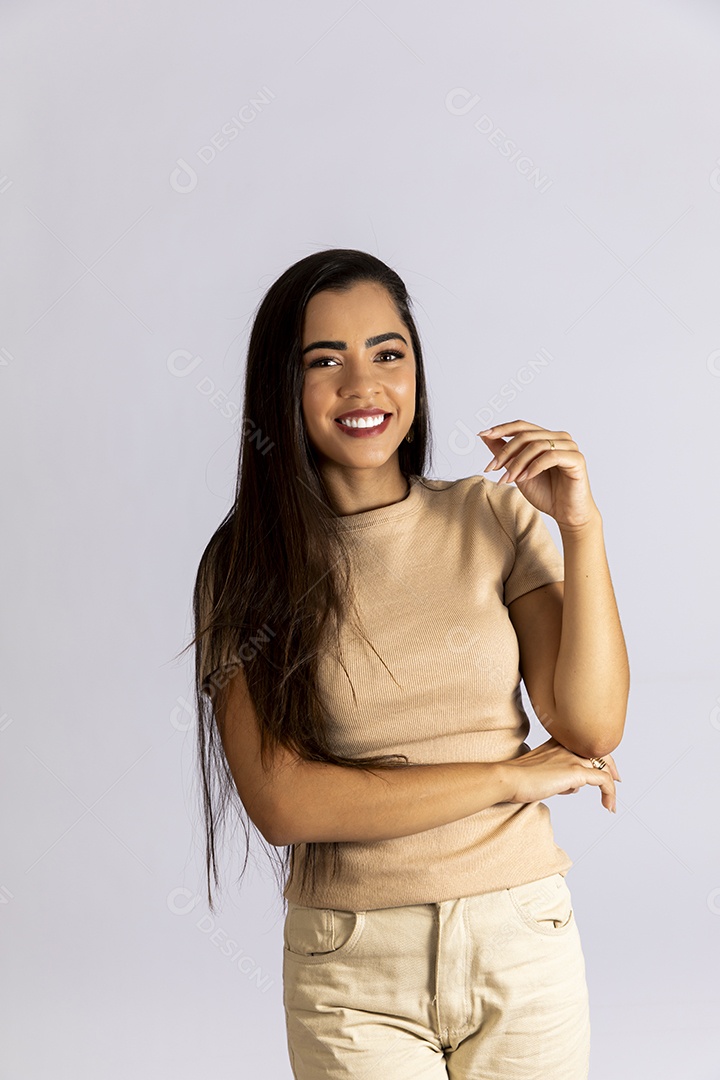 Mulher jovem linda e estilosa