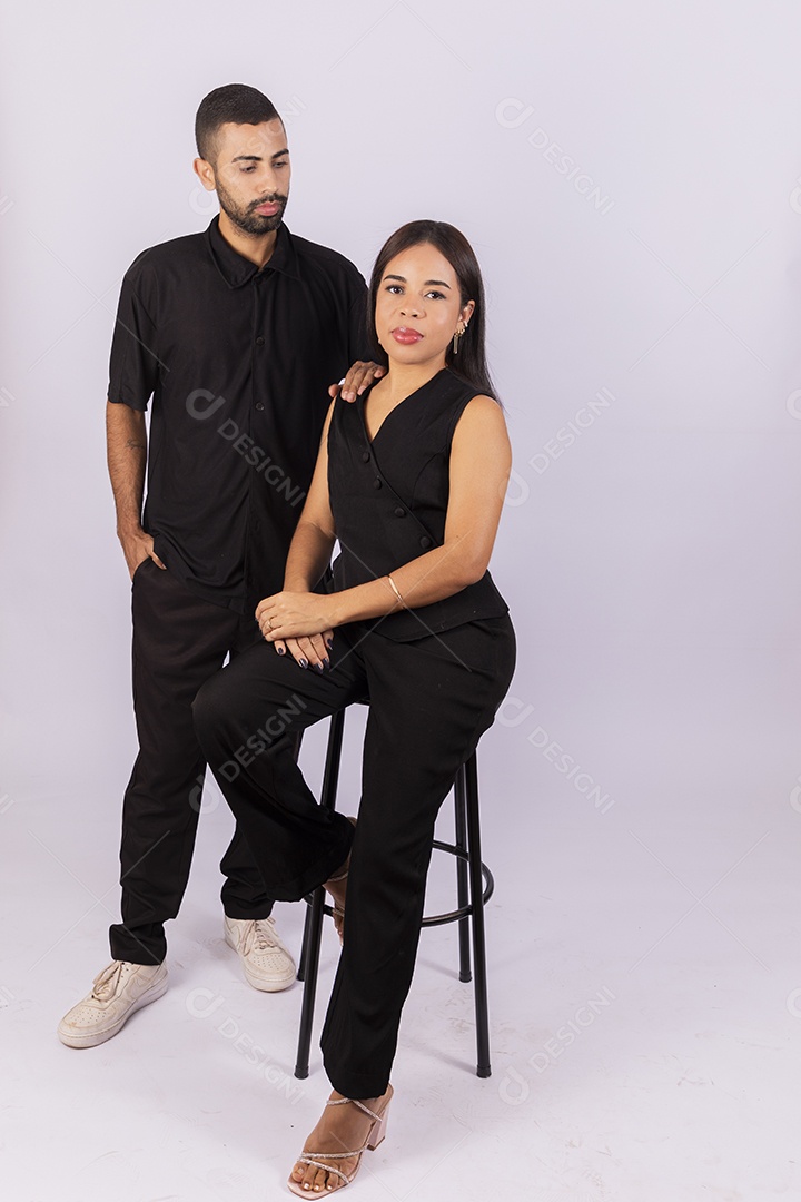 Casal em ensaio fotográfico lindos