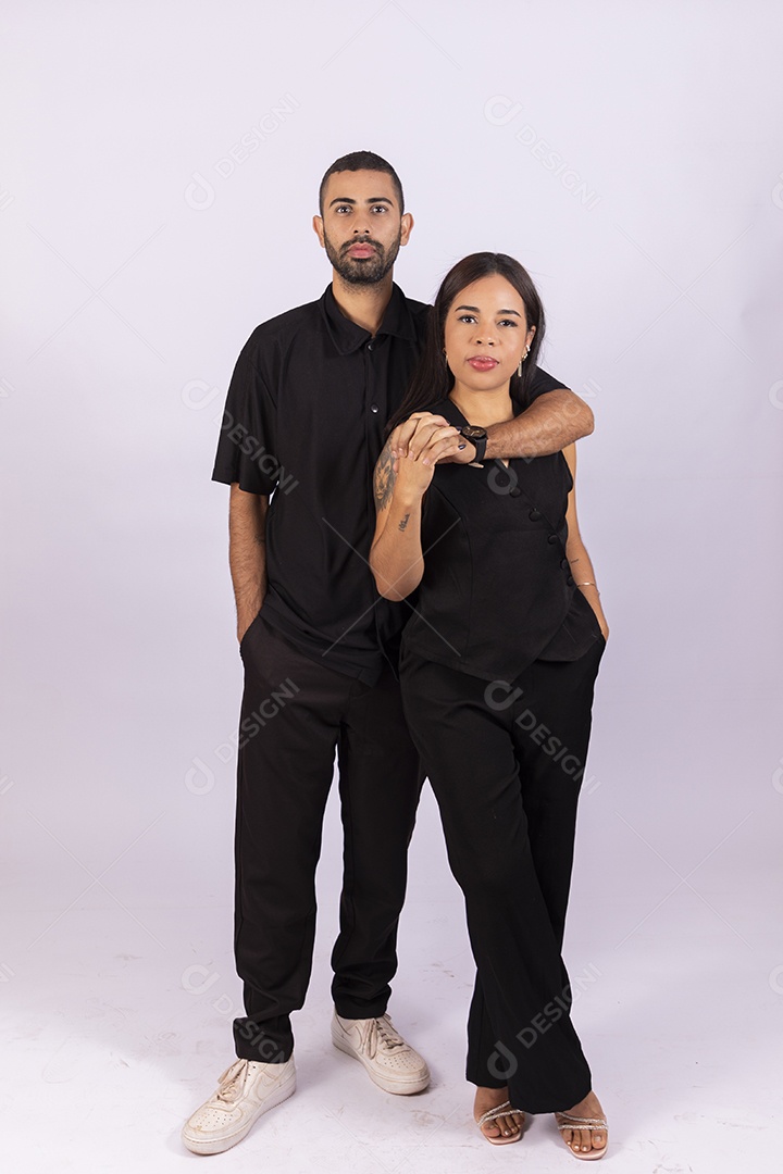 Casal de mãos dadas lindos