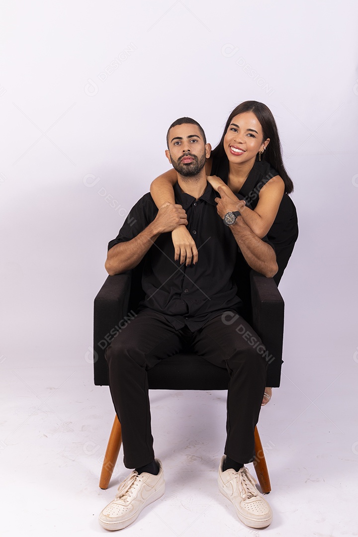 Casal românticos e felizes