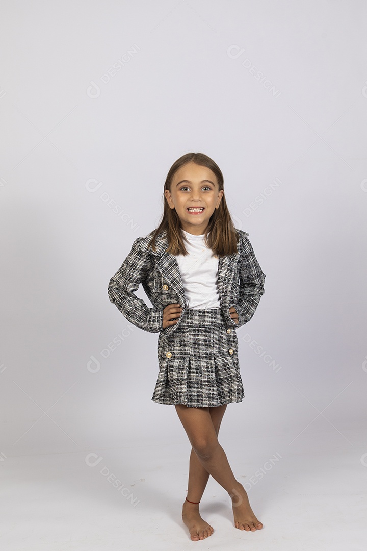 Linda garotinha loira sorrindo