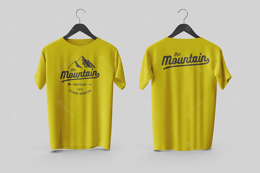 Camisa no Cabide Mockup PSD