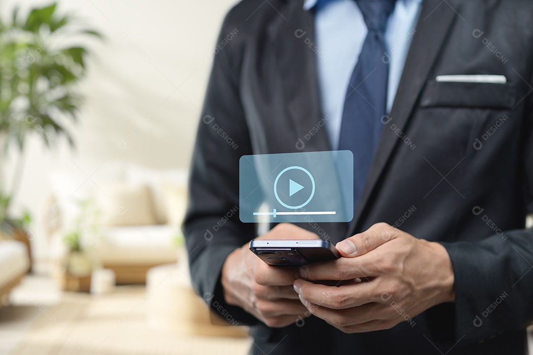 Empresário bem sucedido sobre escritório