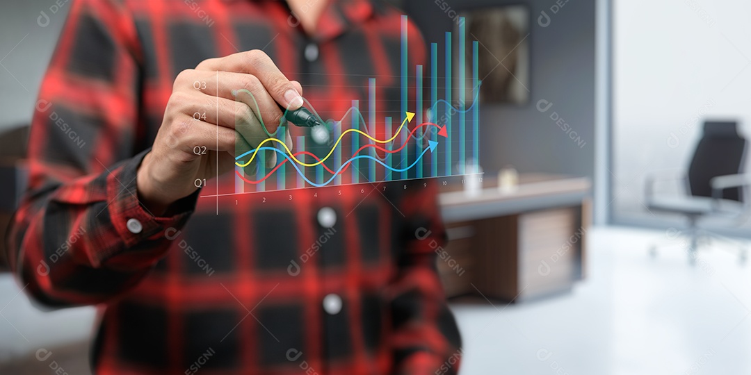 Empresário bem sucedido sobre escritório