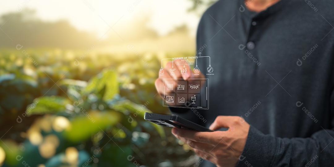 Empresário bem sucedido sobre escritório