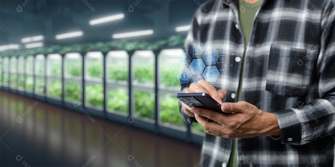 Empresário bem sucedido sobre escritório