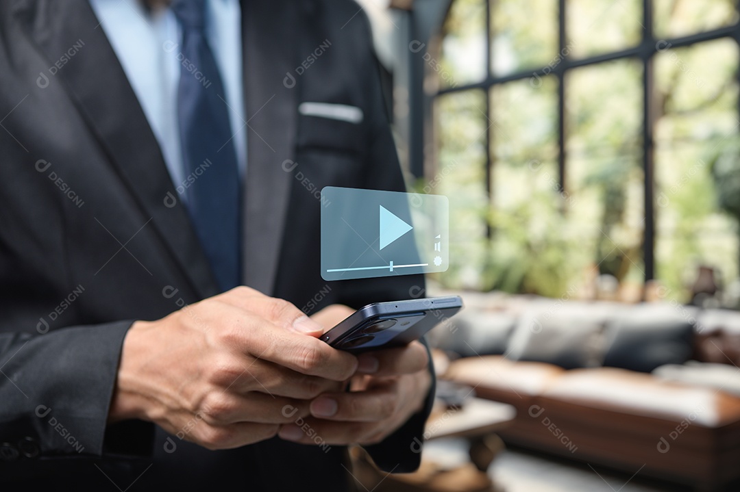 Empresário bem sucedido sobre escritório