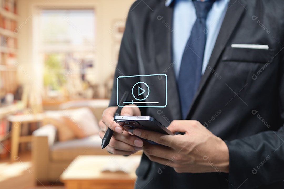 Empresário bem sucedido sobre escritório