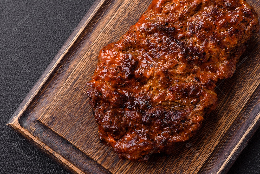 Carne assada ao ponto deliciosa