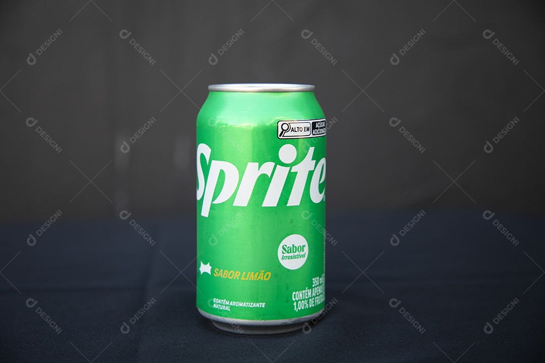 Lata de refrigerante sprite