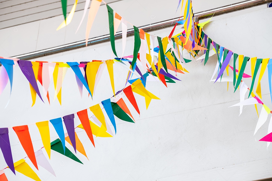 Bandeirinhas coloridas