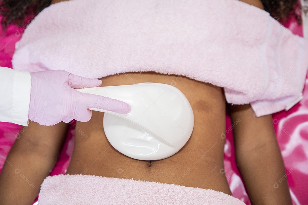 Protocolo de gordura localizada em clínica