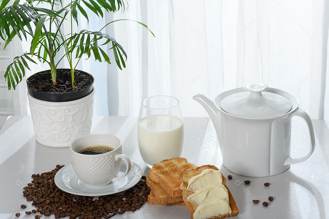 Uma mesa aconchegante para o café da tarde