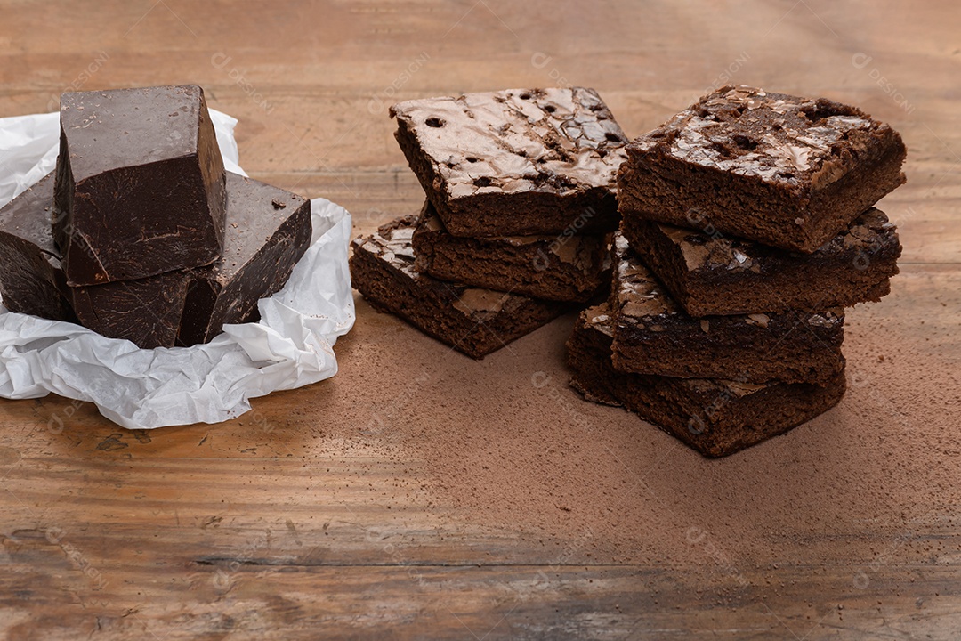 Brownies de chocolate em pedaços