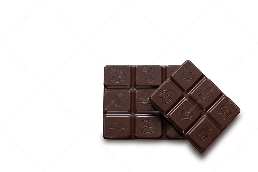 Barra de chocolate sobre fundo branco