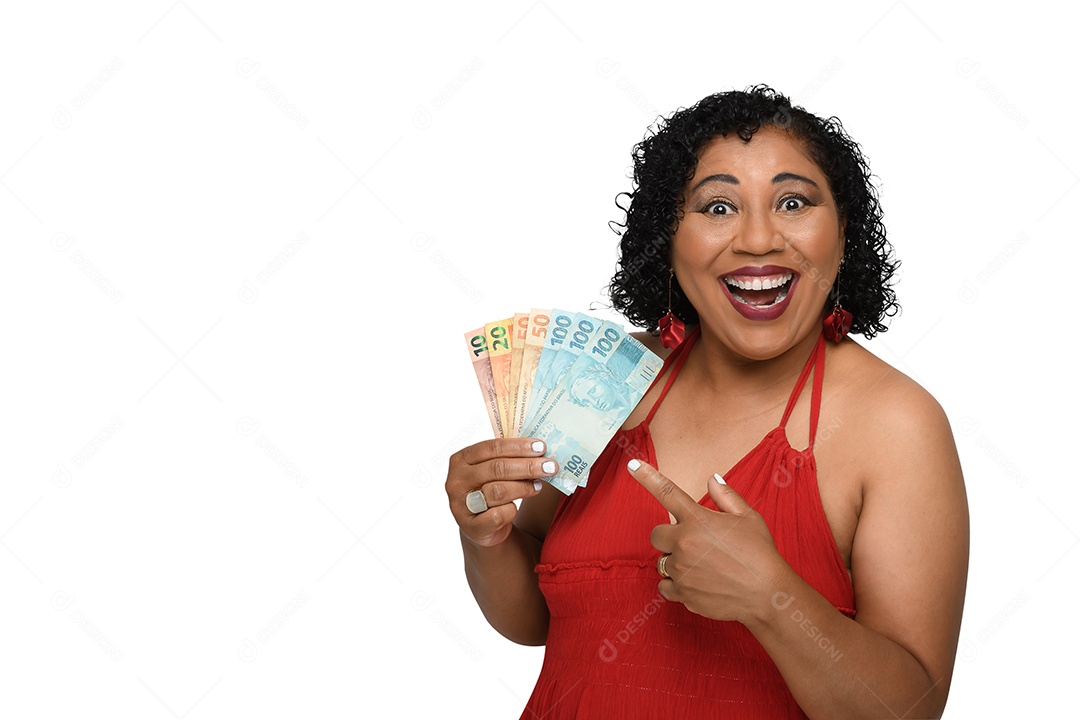 Mulher linda com vestido vermelho e dinheiro nas mãos