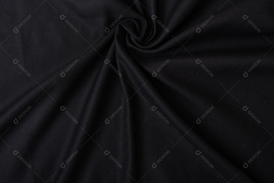 Tecido preto dobrado