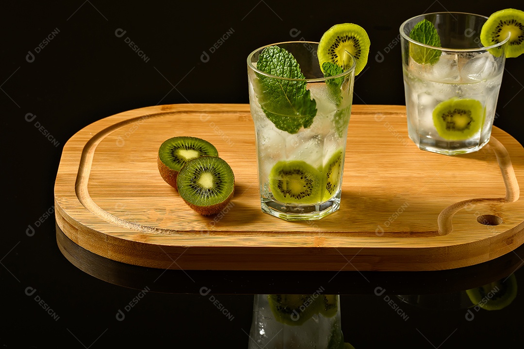 Drink gelado de kiwi