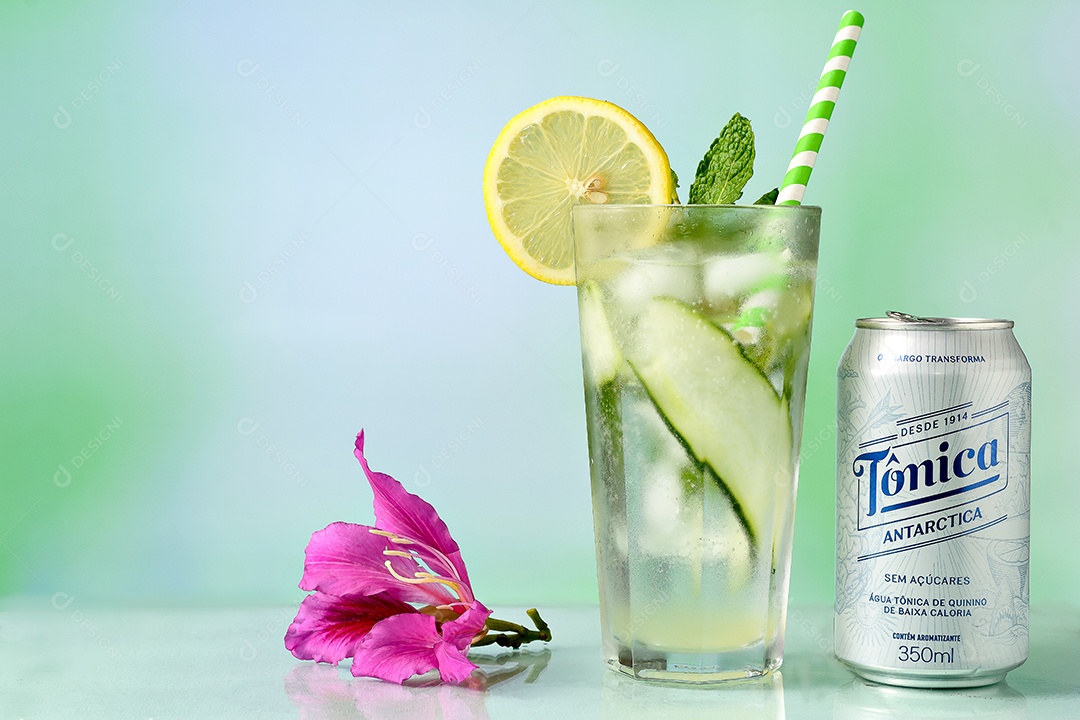 Copo de tõnica com limão