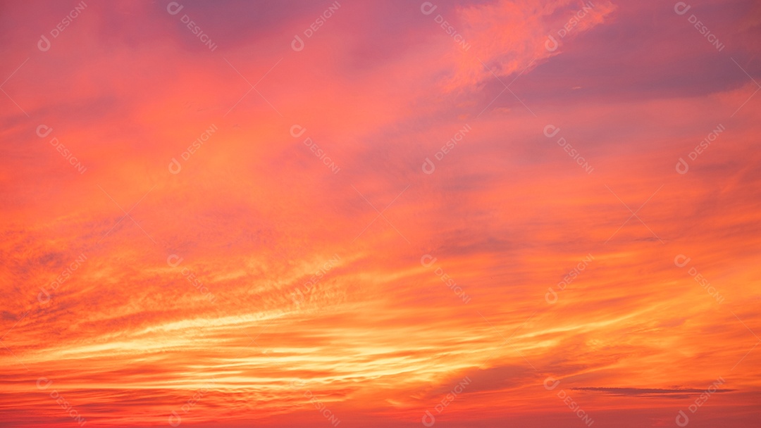 Céu com pôr do sol