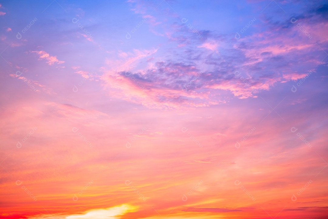 Céu perfeito ao entardecer