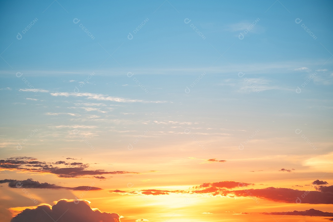 Céu lindo ao entardecer