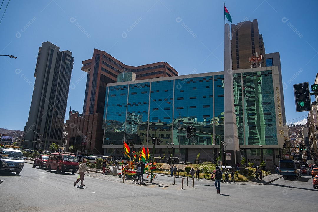 Frente da Faculdade de Engenharia UMSA